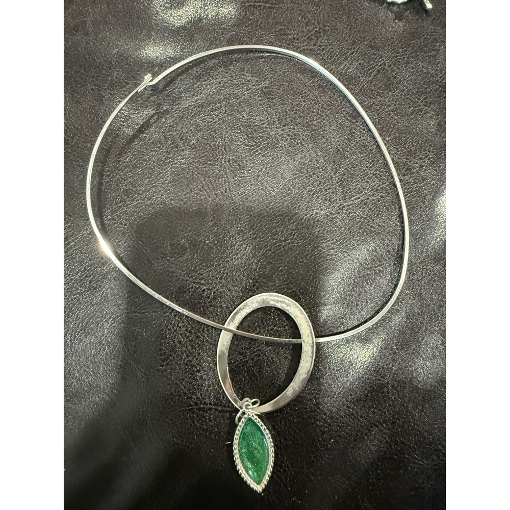Coventry Choker Necklace Oval Pendant Green Stone Silver Tone‎ Statement